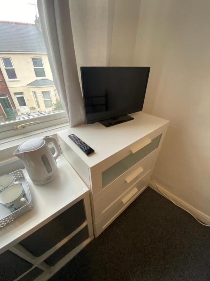 The Nook En-Suite Room พลีมัธ ภายนอก รูปภาพ
