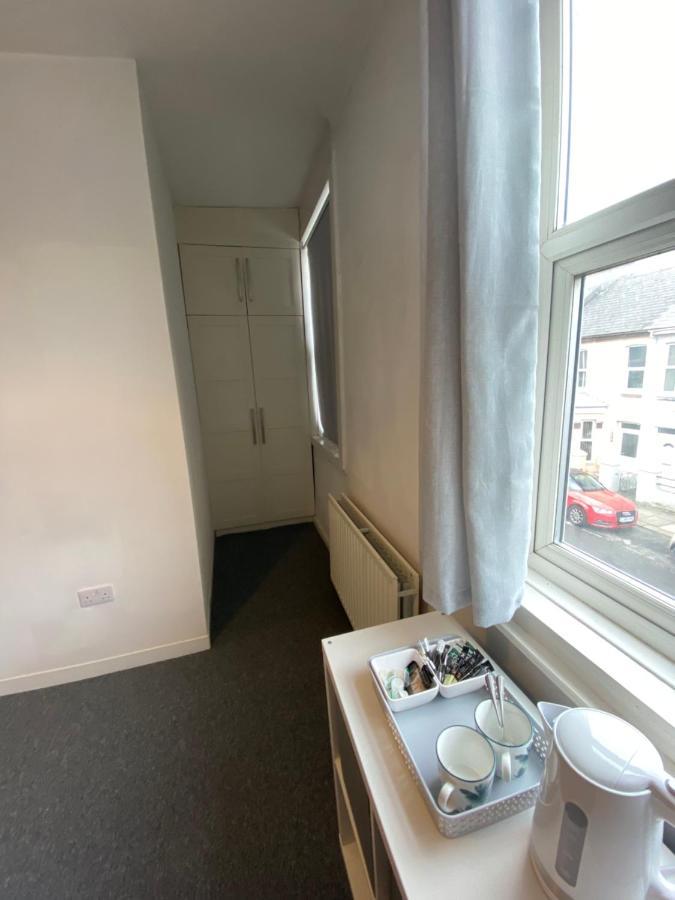 The Nook En-Suite Room พลีมัธ ภายนอก รูปภาพ